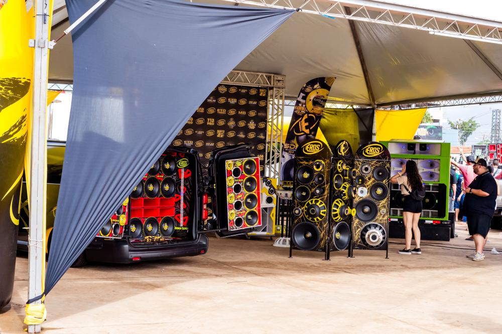 PAREDÕES, CARROS MODIFICADOS E MUITO DINHEIRO: INSANE SOUND TRANSFORMA BARRETOS EM VITRINE DA CUSTOMIZAÇÃO