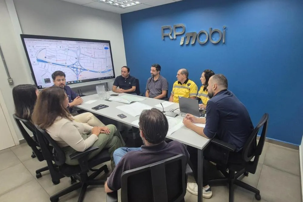Trânsito trava em um dos principais acessos de Ribeirão Preto e autoridades discutem mudanças urgentes