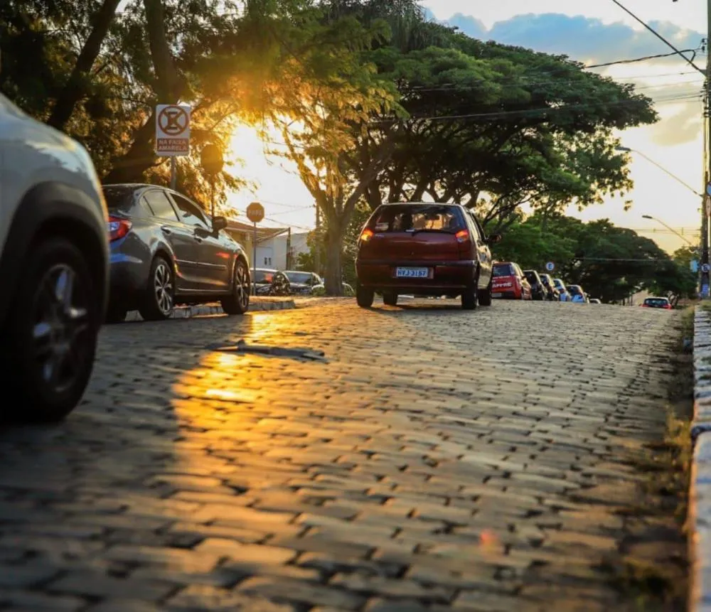 Avenida Nove de Julho vira palco de lazer e fecha trecho para evento em Ribeirão