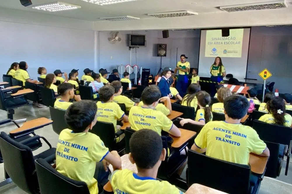 Crianças são treinadas para o trânsito em Ribeirão Preto e iniciativa levanta debate sobre responsabilidade nas ruas