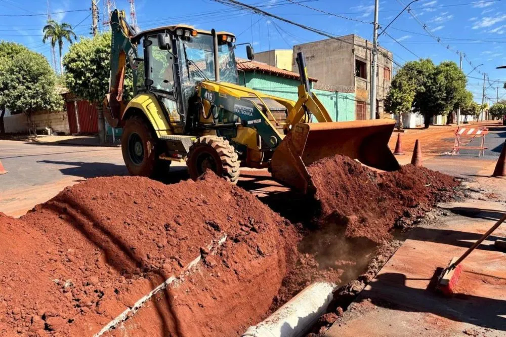 PREFEITURA INICIA NOVA ADUTORA PARA TENTAR ACABAR COM FALHAS HISTÓRICAS DE ÁGUA EM RIBEIRÃO PRETO