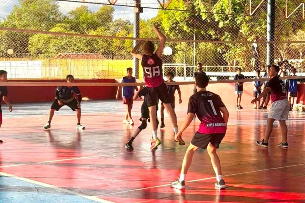 HISTÓRIA DE SUPERAÇÃO VIRA LIÇÃO DE VIDA PARA CENTENAS DE ALUNOS EM RIBEIRÃO PRETO