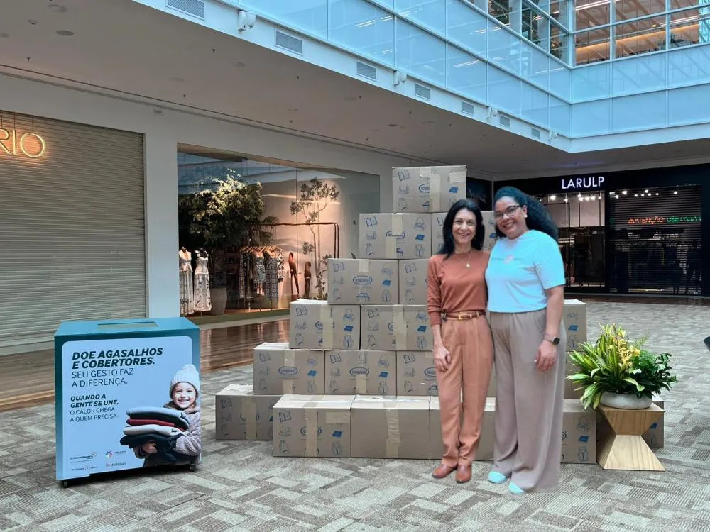 RIBEIRÃOSHOPPING ENTREGA CERCA DE 800 PEÇAS DA CAMPANHA DO AGASALHO E MANTÉM ARRECADAÇÕES ATÉ SETEMBRO