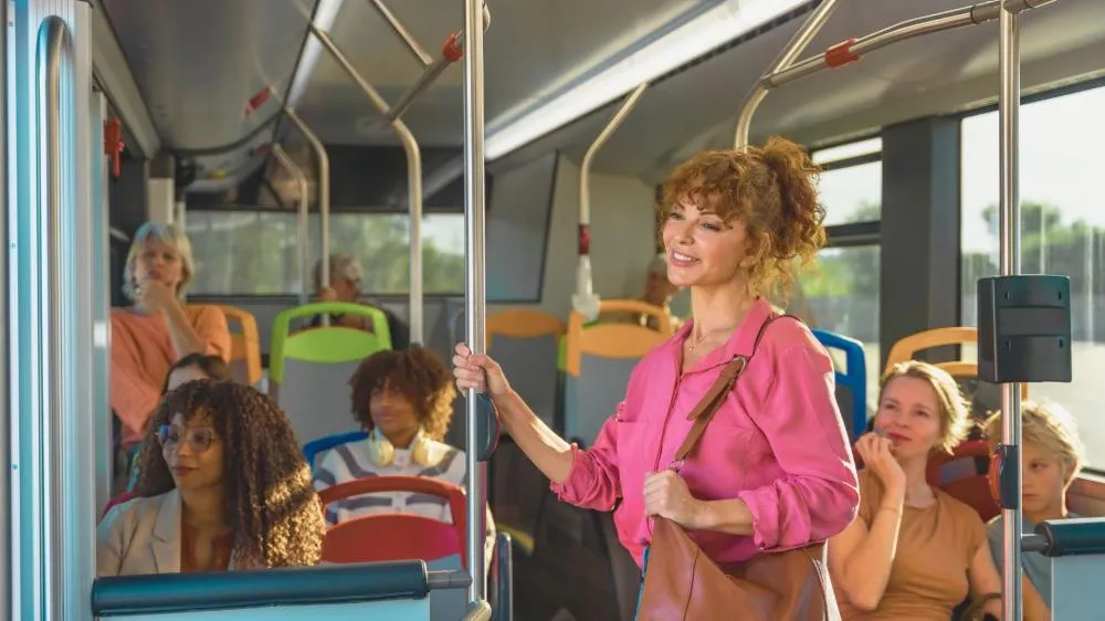 Câmara aprova “Linha Rosa” e propõe ônibus exclusivos para mulheres em Ribeirão Preto