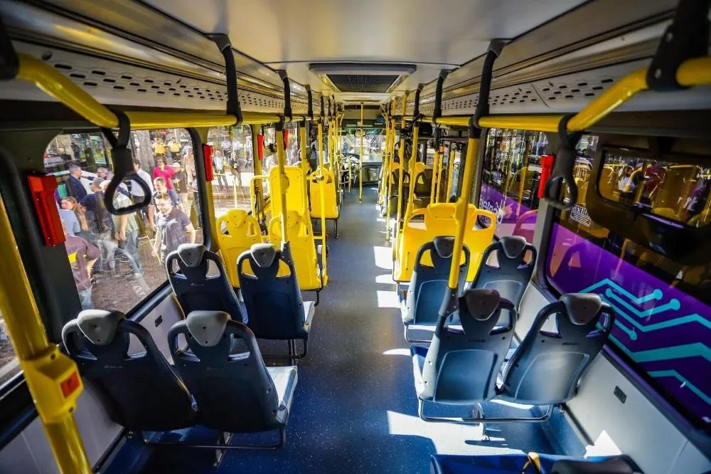 Mudança na linha 810 promete reduzir espera e altera rotina de moradores no Cristo Redentor