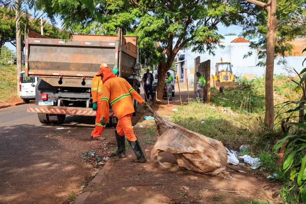 RIBEIRÃO PRETO INTENSIFICA LIMPEZA EM ÁREA DE PRESERVAÇÃO PARA COMBATER DESCARTE IRREGULAR