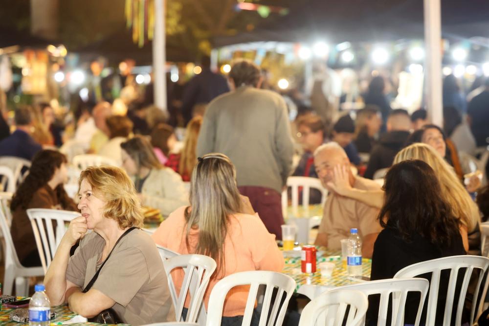 ROLÊ NA PRAÇA CELEBRA O DIA DOS PAIS EM RIBEIRÃO