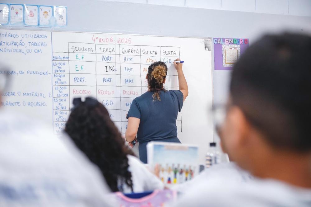 CONSULTA MOBILIZA 90 ESCOLAS E PÕE REGRAS DE 2027 EM DEBATE