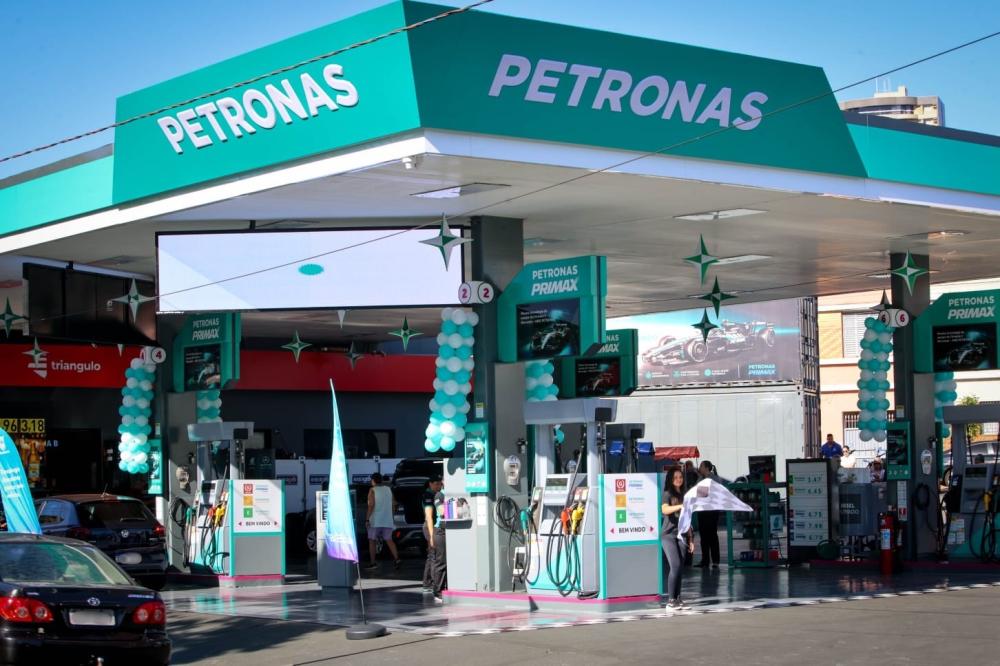 APÓS 35 ANOS, POSTO TRIANGULO INICIA NOVA FASE E ESTREIA BANDEIRA PETRONAS EM RIBEIRÃO PRETO