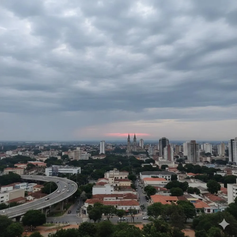 Ribeirão Preto entra em zona de alerta e população é avisada sobre temporais desta segunda-feira