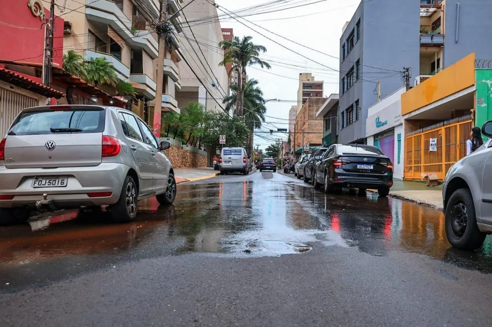 Vazamento em adutora pode interromper abastecimento no Centro de Ribeirão Preto