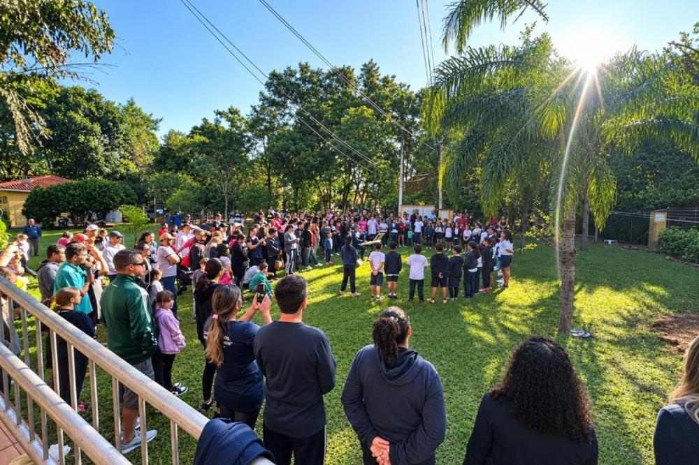 FESTA DA FAMÍLIA LEVA ALUNOS E COMUNIDADE À PRAÇA SETE DE SETEMBRO